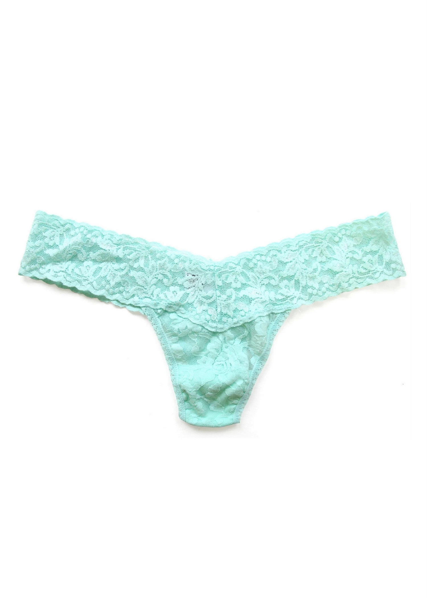HANKY PANKY Signature Lace Low Rise Thong 2 HANKY PANKY Signature Lace Low Rise Thong - Image 2