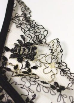 After Midnight Triangle Bra -BLUEBELLA Sales Store atelier amour apres minuit black lace bralette AP10 sexy bra M