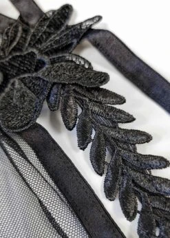 BLUEBELLA Lennon Bra (Black) -BLUEBELLA Sales Store bluebella lennon bra black close up compress88