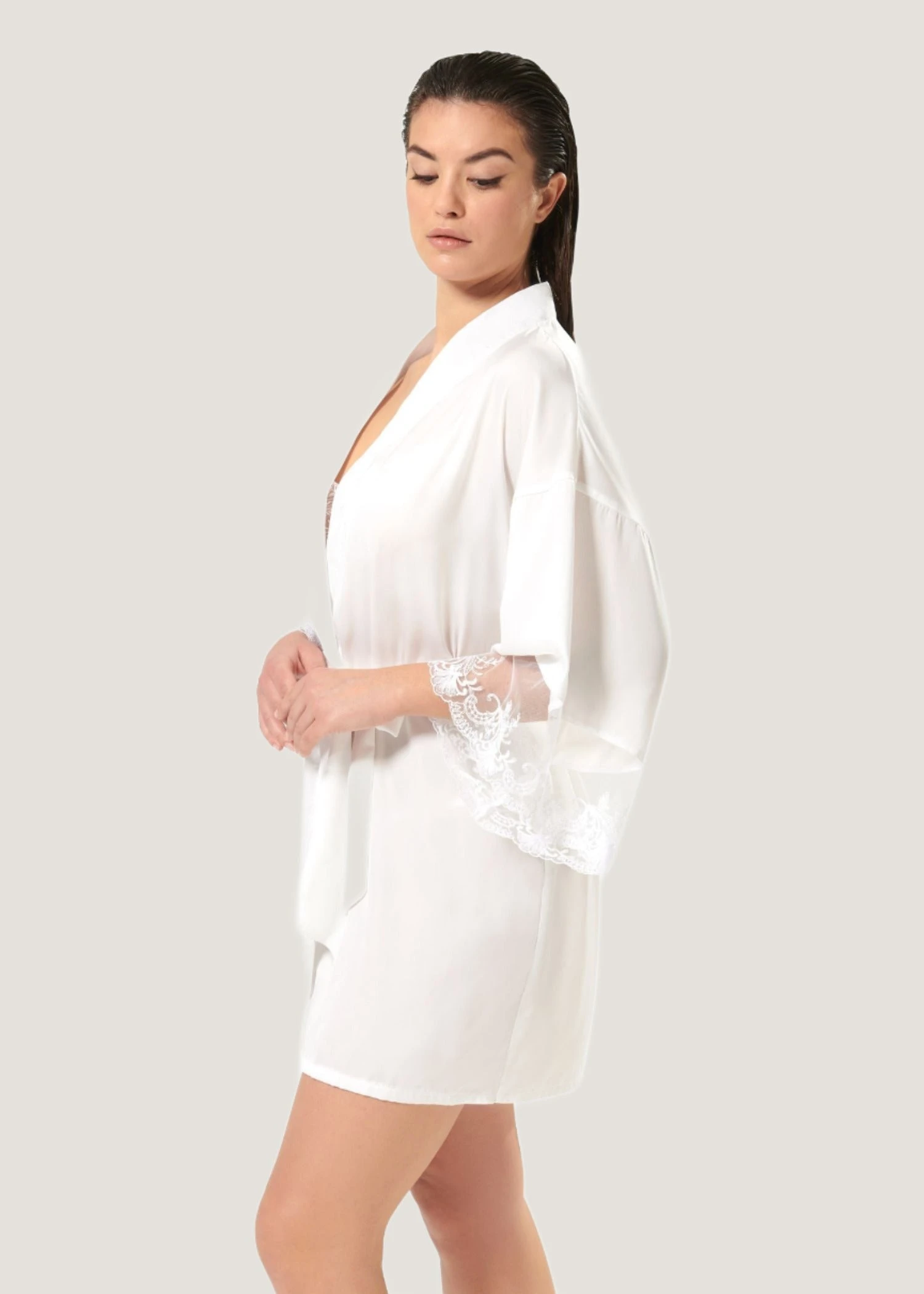 BLUEBELLA Marseille Luxury Satin Kimono (White) 5 BLUEBELLA Marseille Luxury Satin Kimono (White) - Image 5