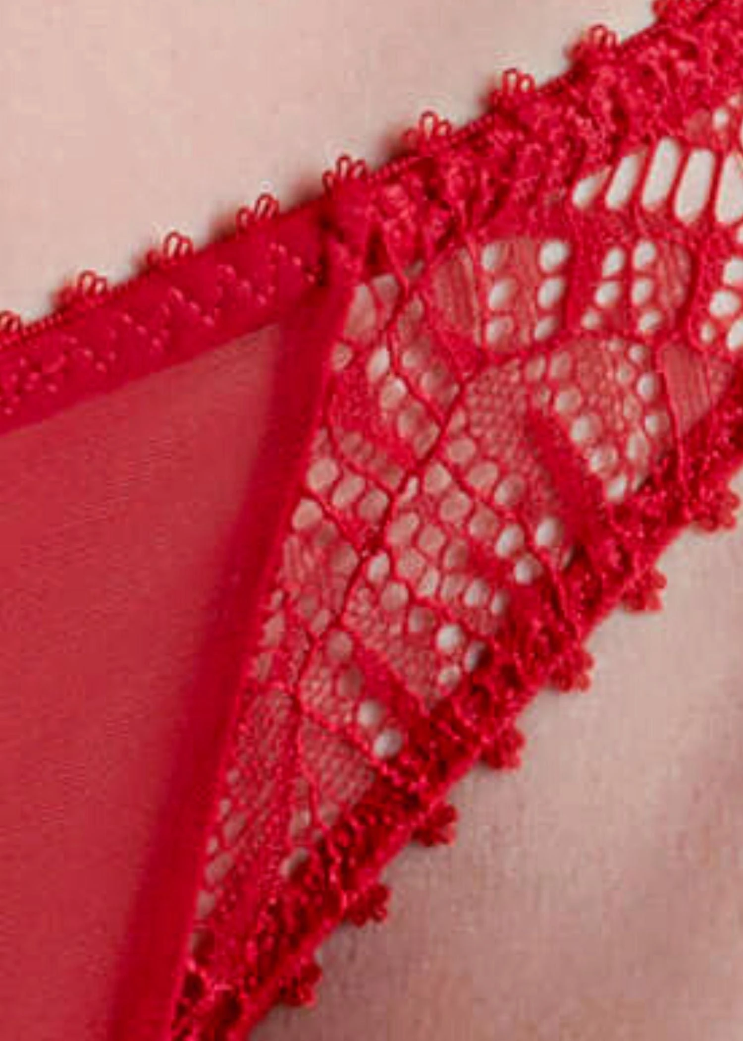 Maison Close Accroche Coeur Openable Thong (Red) 4 Maison Close Accroche Coeur Openable Thong (Red) - Image 4